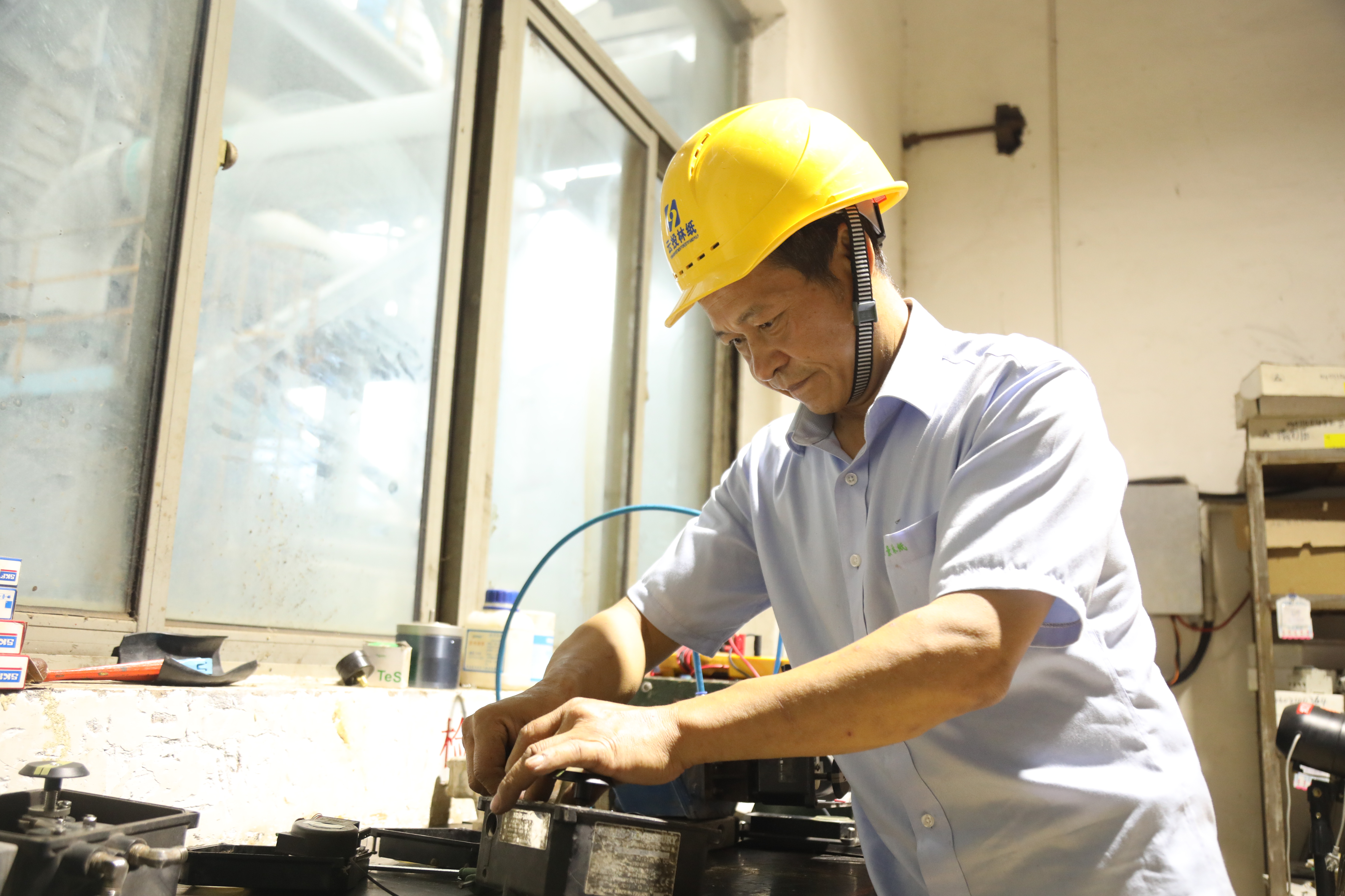 何學(xué)守 (2).JPG